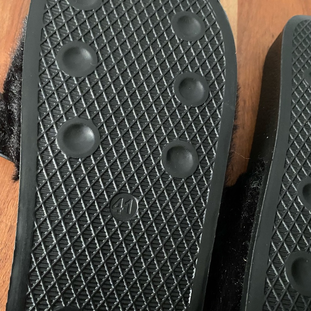 Black Craft Fur Slides W10 NWB - Picture 4 of 5